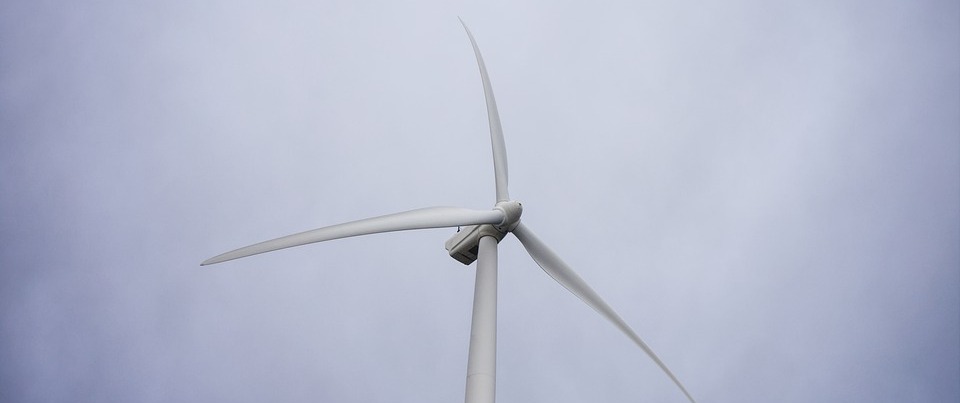 wieviel rotorblätter braucht windkraftanlage